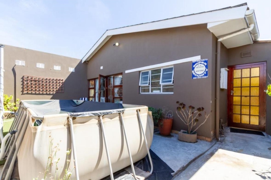 4 Bedroom Property for Sale in Belgravia Western Cape